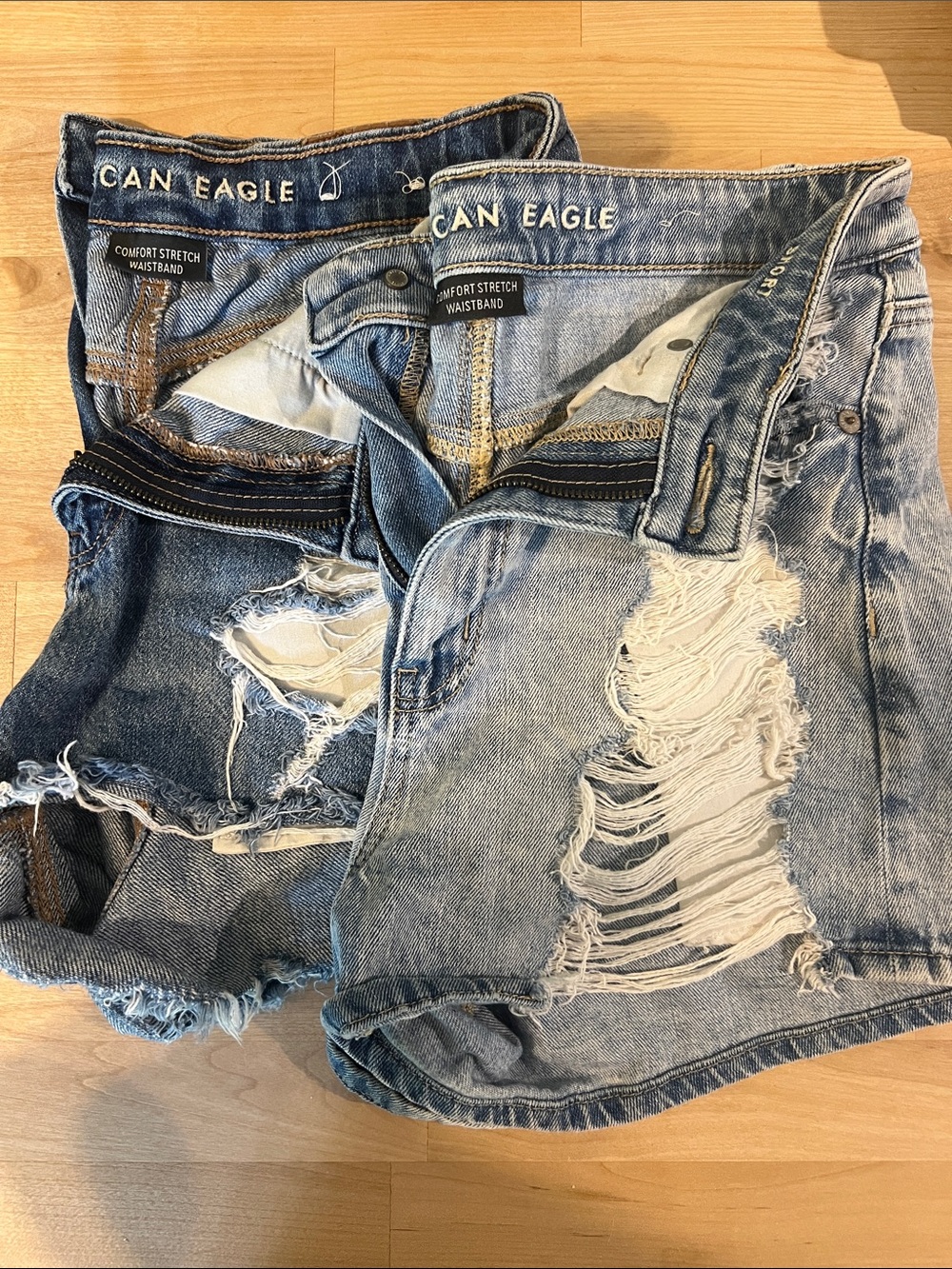 American Eagle Outfitters Light Blue Distressed Women’s “Mom Short”